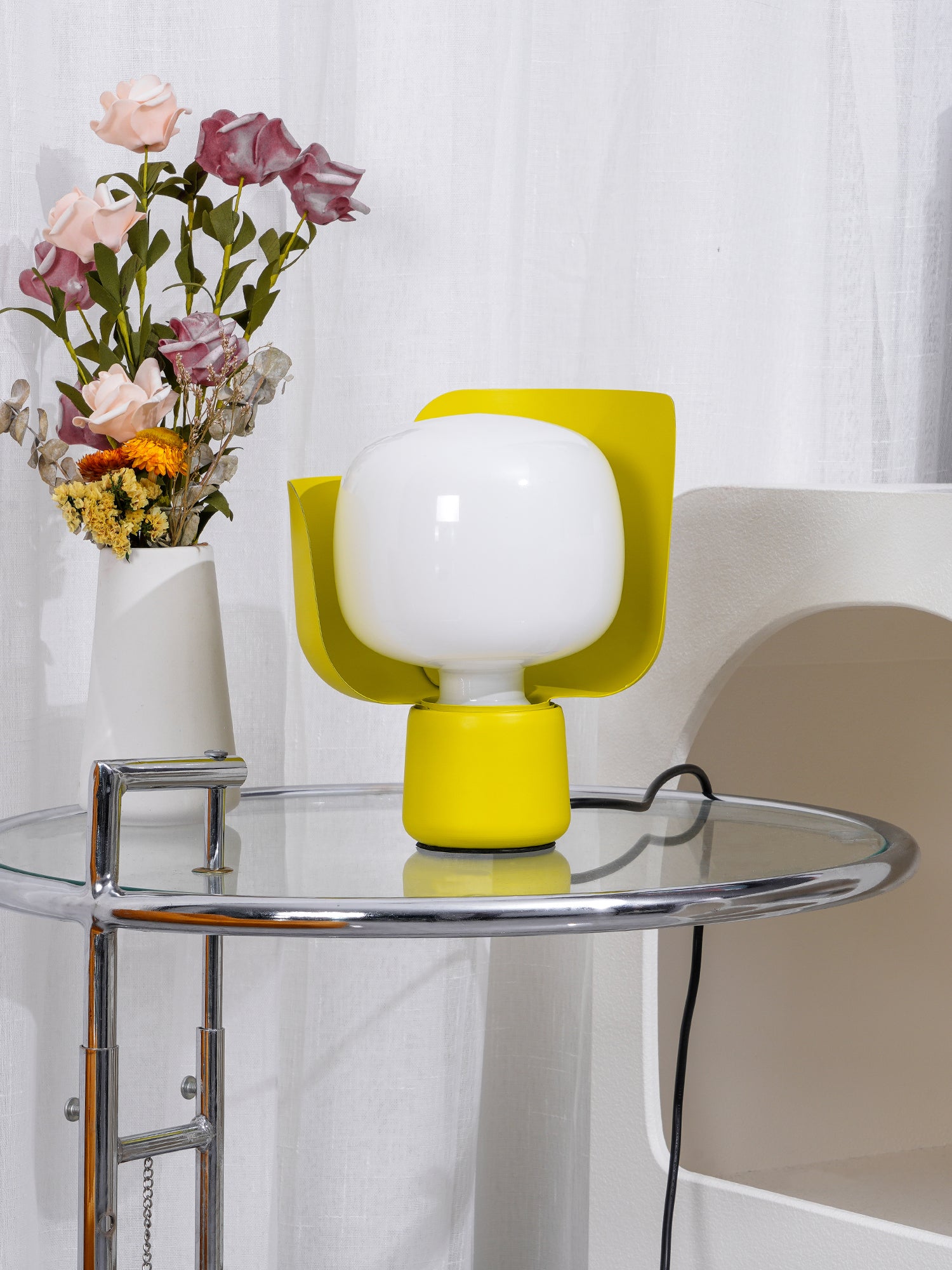 Petals Glass Table Lamp