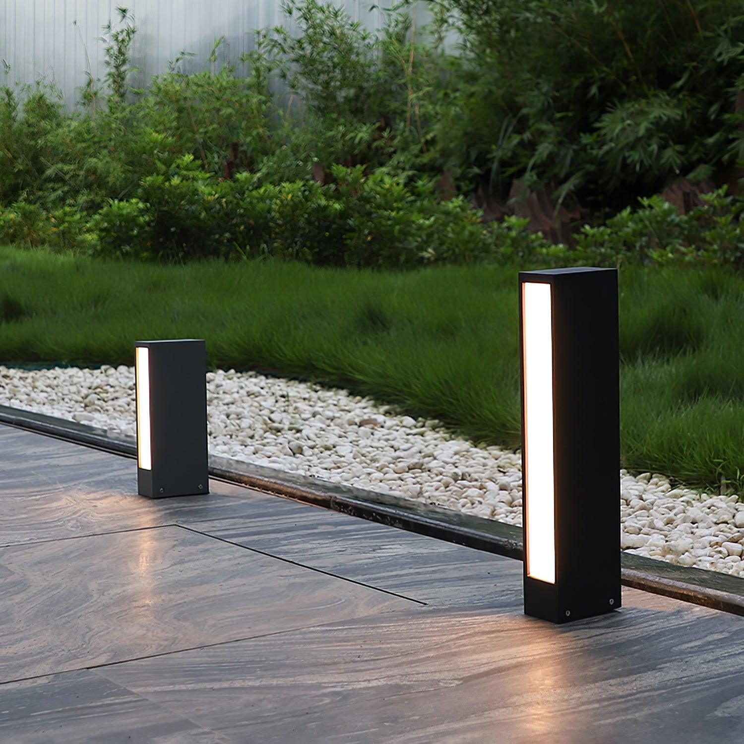 Faro Outdoor Post Lamp