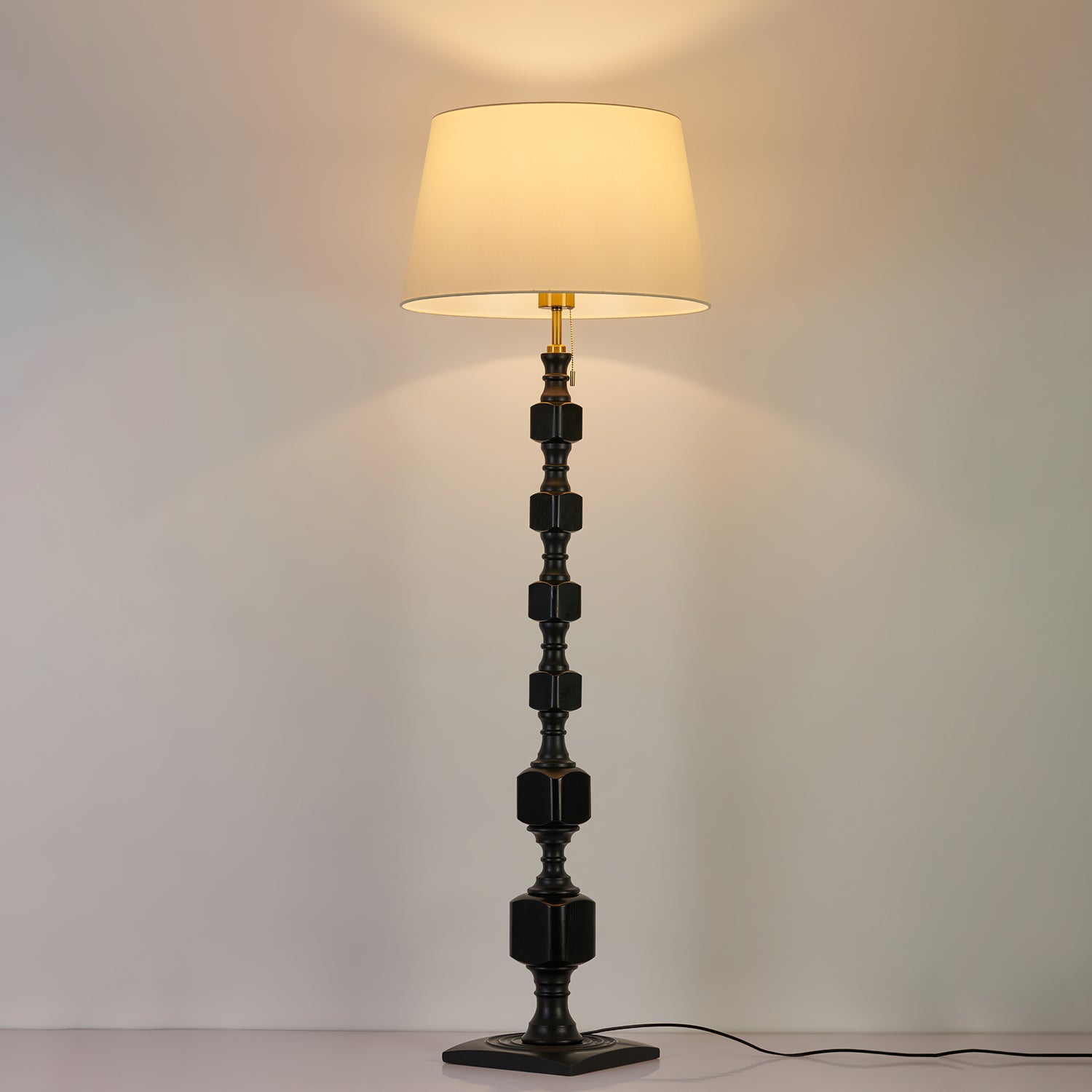 Hexas Floor Lamp