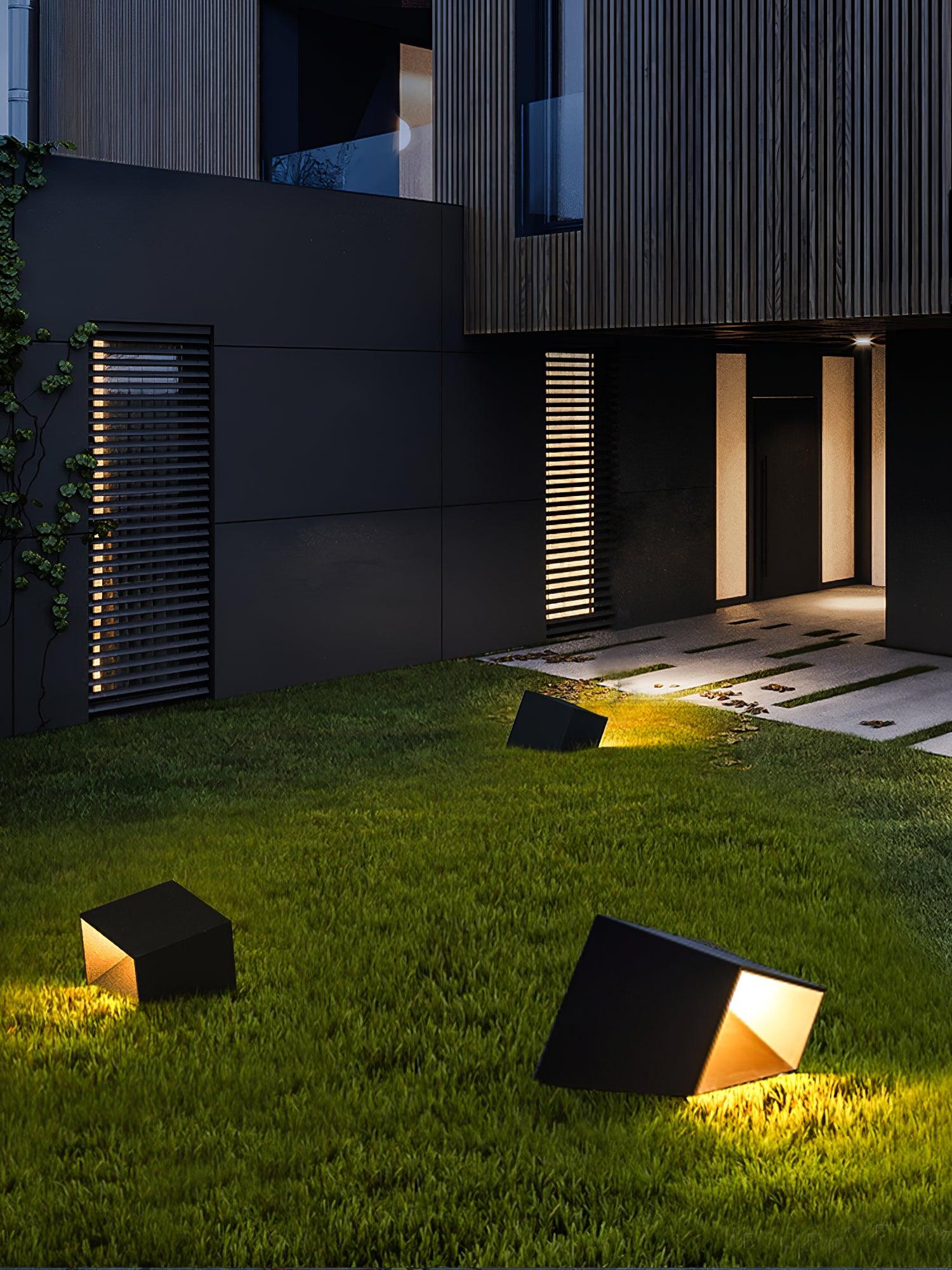 Cube Garden Outdoor Light