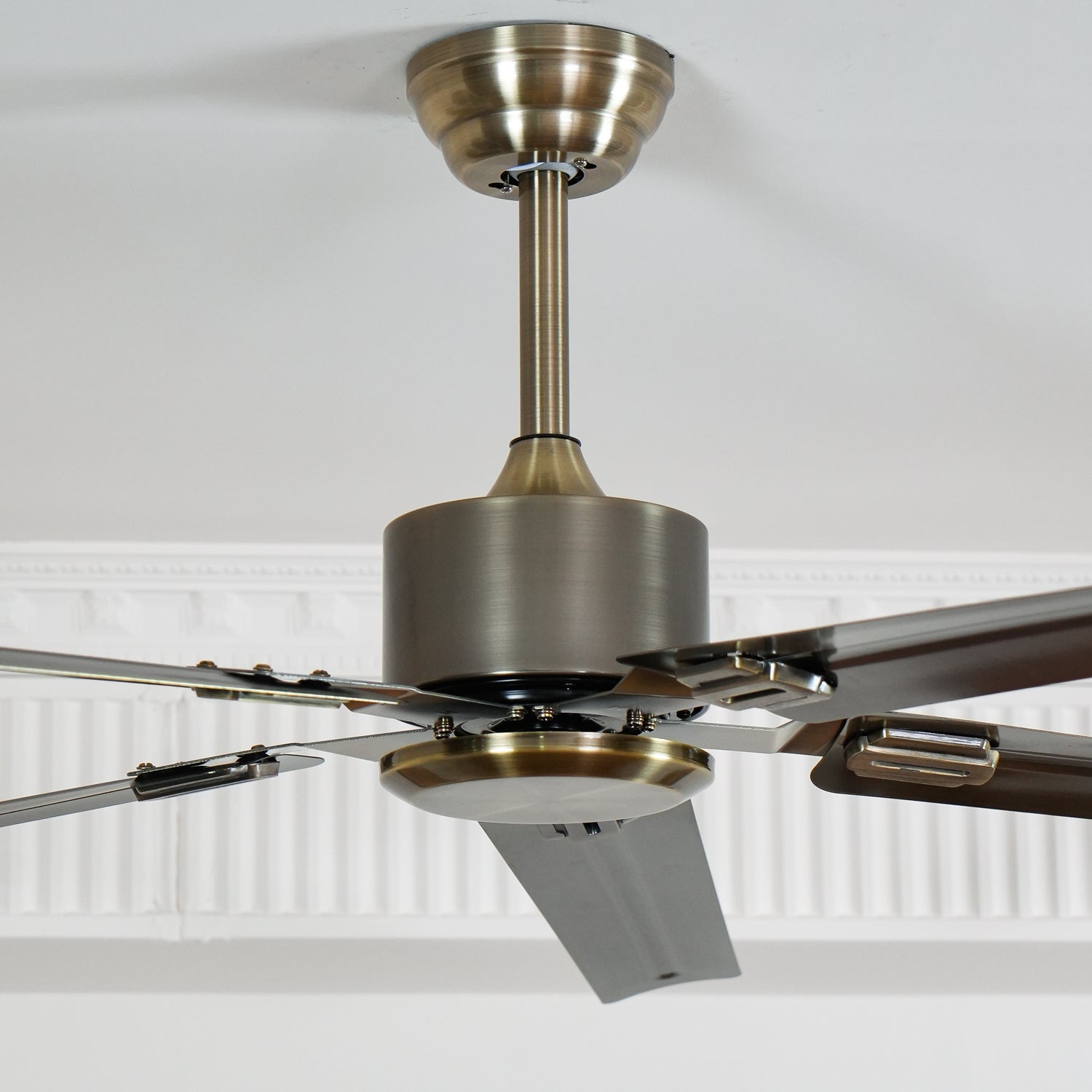 Rozzen Ceiling Fan 52″