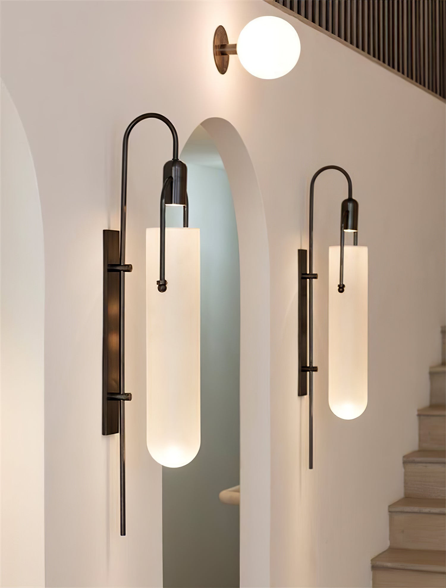 Arc Wall Lamp