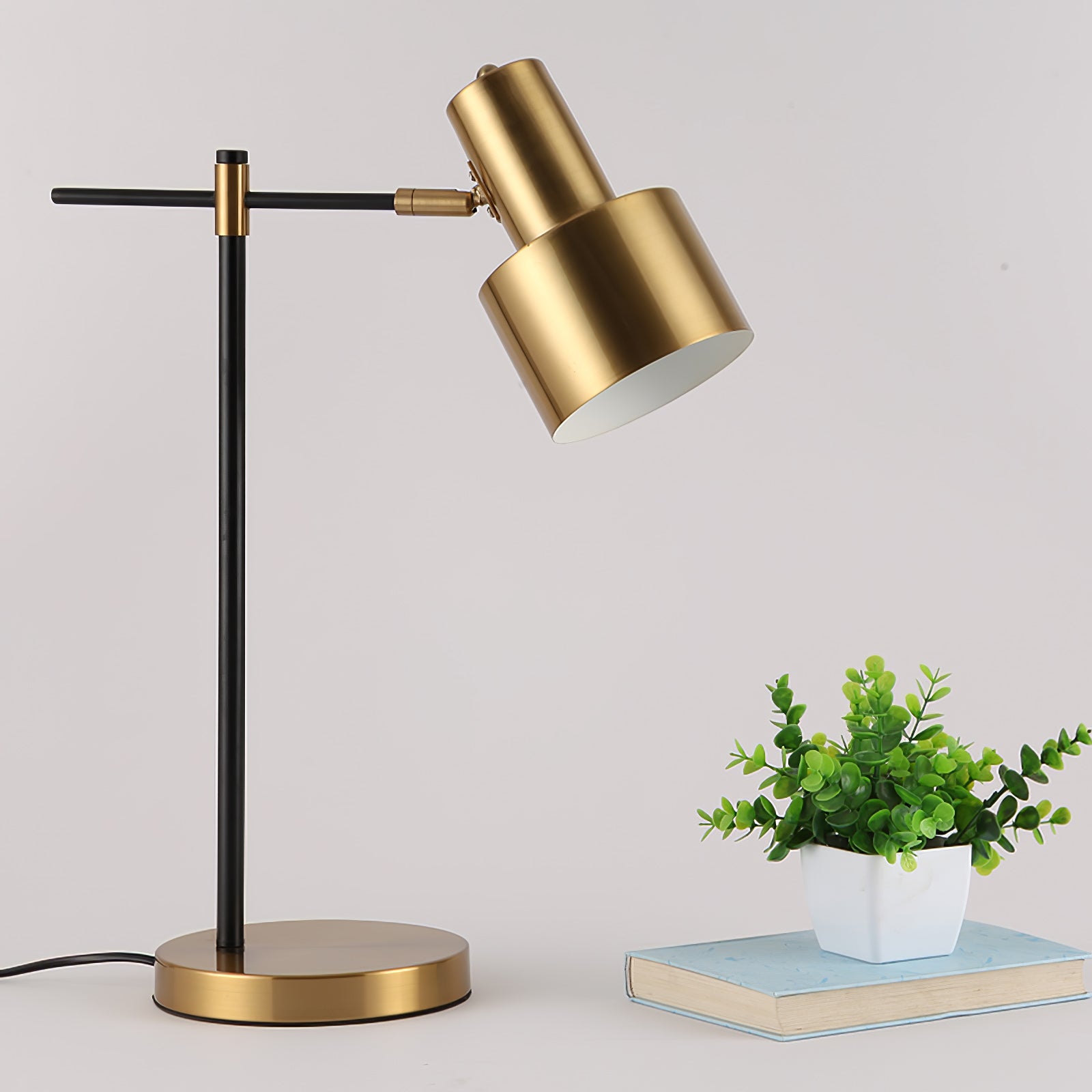 Lento Table Lamp