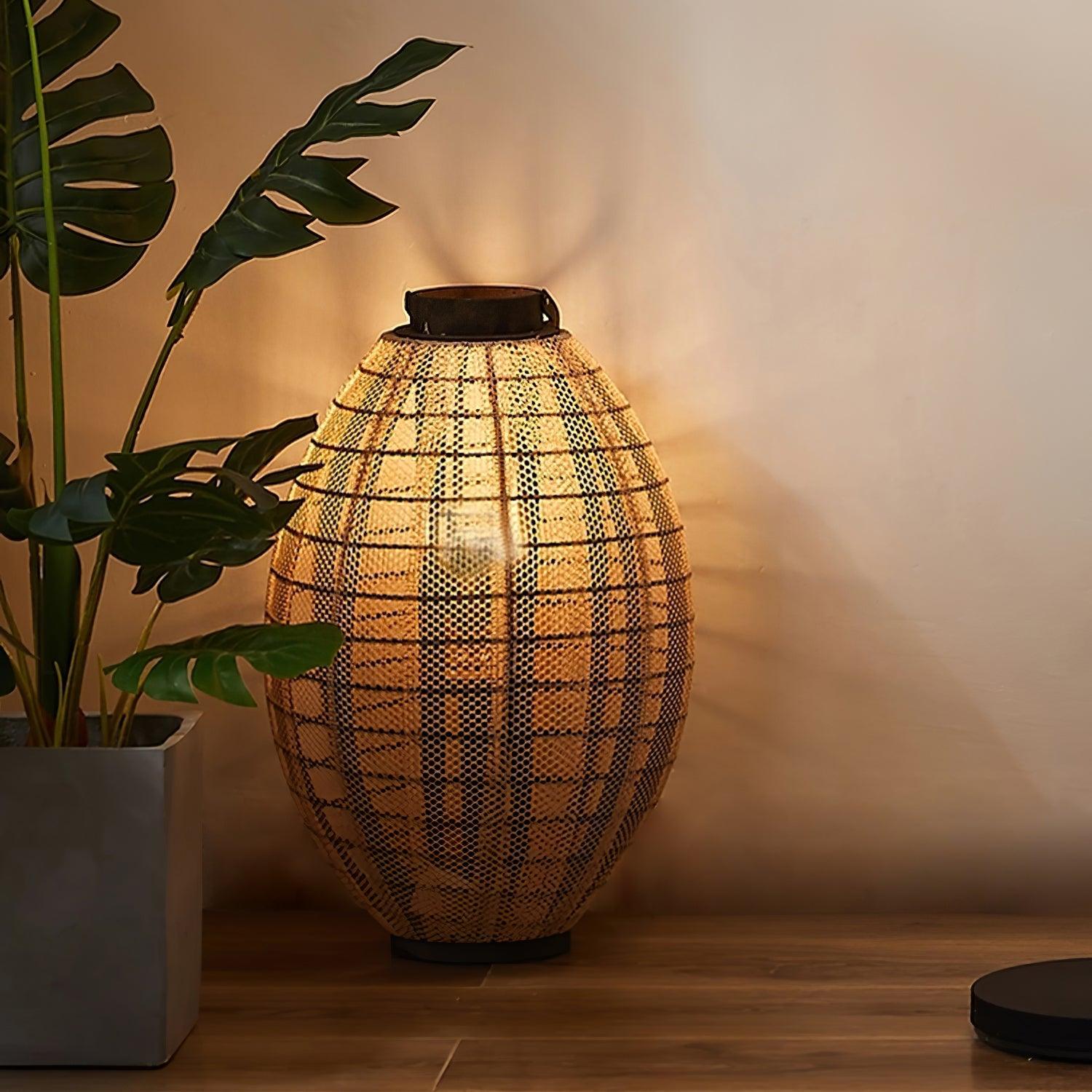 Oasis Mesh Beacon Outdoor Lamp