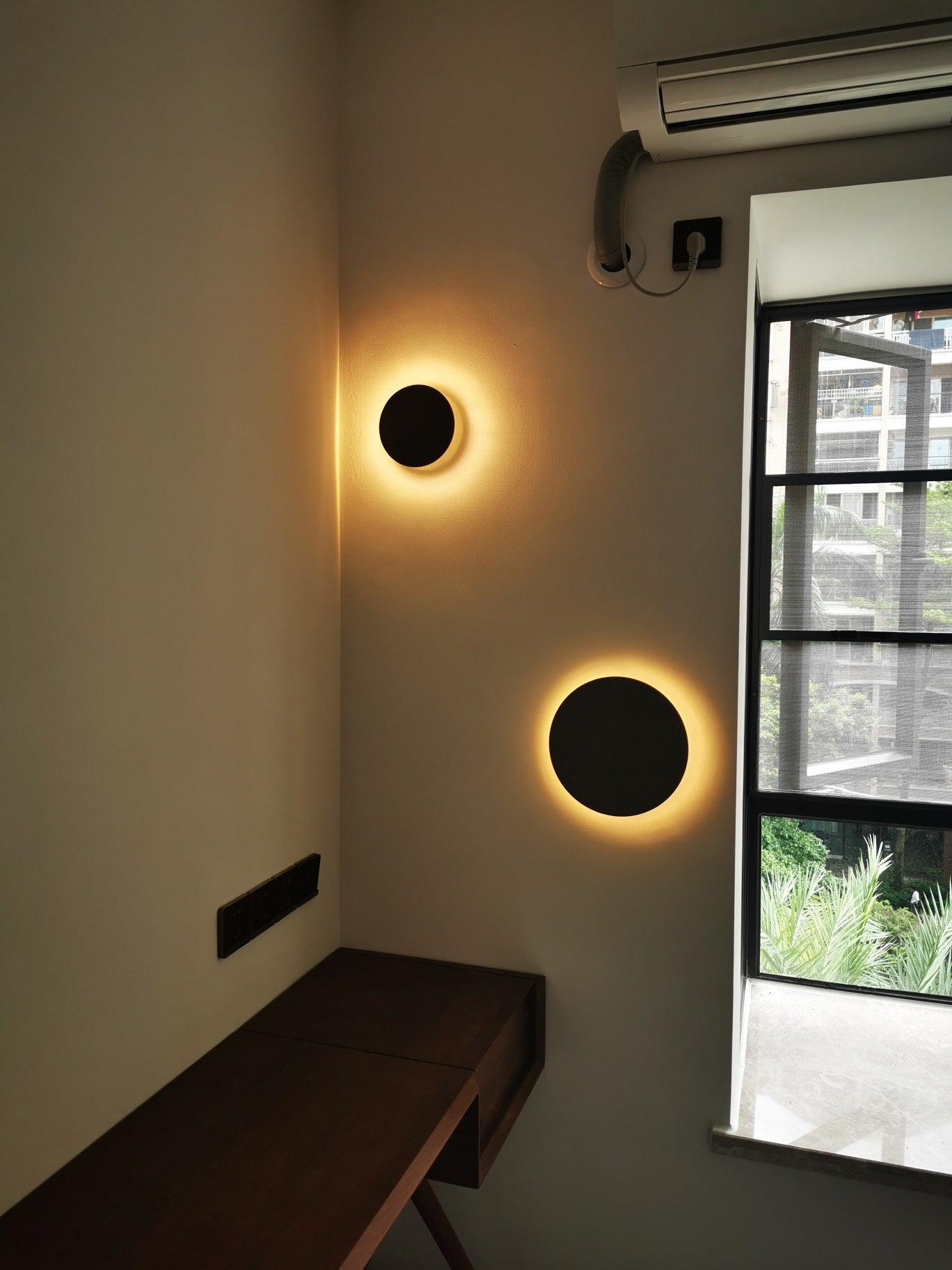 Pin Wall Lamp